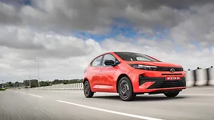 Tata Altroz Left Front Three Quarter