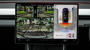 Tesla Model Y 360-Degree Camera Control