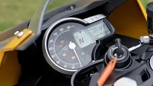 Triumph Thruxton 400 Clock