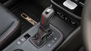 Hyundai Venue N Line Gear Shifter/Gear Shifter Stalk