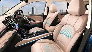 MG Hector Front Row Seats
