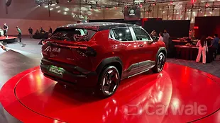 Toyota Urban Cruiser Ebella Right Rear Three Quarter