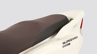 Suzuki Burgman Street 125 2026 Seat