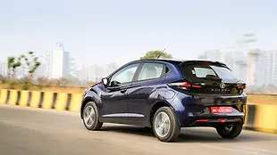 Tata Altroz Left Rear Three Quarter