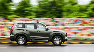 Mahindra Scorpio N Right Side View