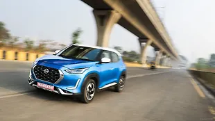 Nissan Magnite [2020-2024] Left Front Three Quarter