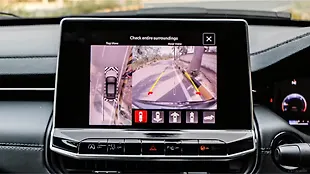 Jeep Compass 360-Degree Camera Control