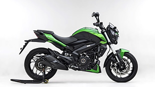 bajaj sports bike