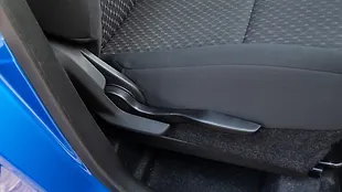 Maruti Suzuki Celerio Seat Adjustment Manual for Driver Maruti Suzuki Celerio Seat Adjustment Manual for Driver
