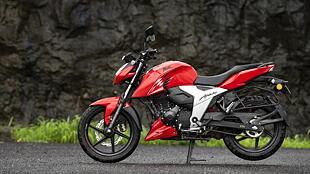 Tvs Apache Price 21 Apache Models Images Colours Mileage Reviews Bikewale