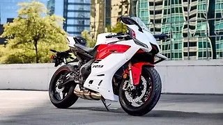 Yamaha YZF R9 Right Front Three Quarter