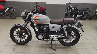 Honda Hness CB350 Right Side View