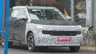Kia New Sonet Right Front Three Quarter
