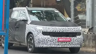 Kia New Sonet Right Front Three Quarter