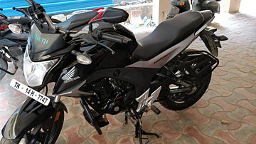 Used 16 Honda Cb Hornet 160r Std S1235 For Sale In Chennai Bikewale