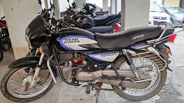 hero splendor plus self start drum brake alloy wheel color options