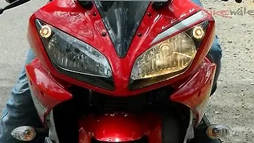 Project Light In R15 R15 V2 Modified With Projector Lights
