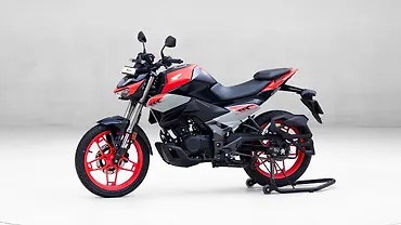 Honda CB 125 Hornet 360°