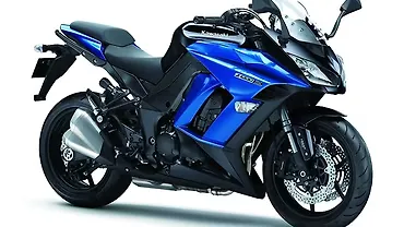 Kawasaki introduces slipper clutch, ABS as standard for 2016 Ninja