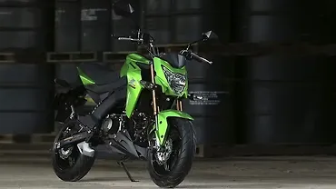 2016 Kawasaki Z125 Photo Gallery - BikeWale