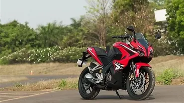 Top 3 most popular premium bikes in May - BikeWale