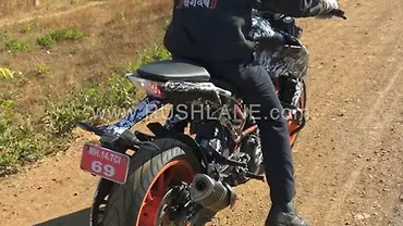2017 KTM Duke 390 caught on camera 