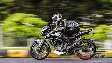 Bajaj Pulsar NS200 Price - Mileage, Images, Colours | BikeWale