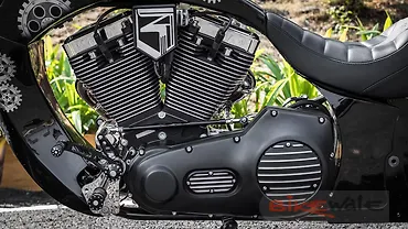 Avanturaa Choppers Rudra Harley-Davidson-Breakout-Action Image – BikeWale