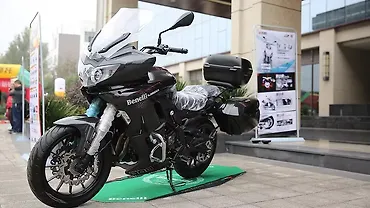 Benelli BJ300GS unveiled - BikeWale