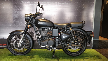 Royal enfield classic stealth deals black price