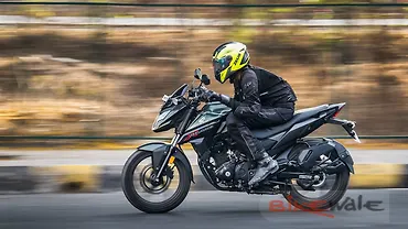 Honda X-Blade Action