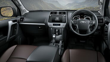 Toyota Land Cruiser Prado Interior