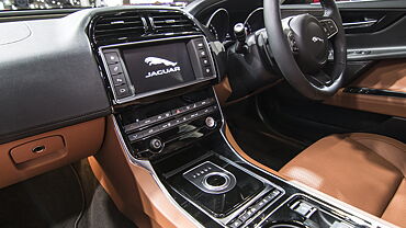 Jaguar XE [2016-2019] Interior