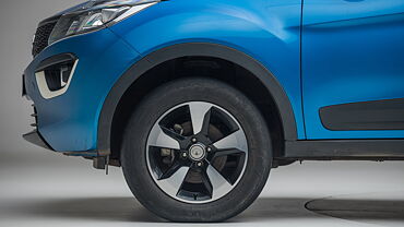 Discontinued Tata Nexon 2017 Wheels-Tyres