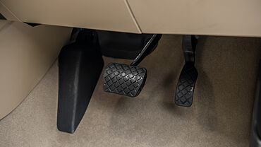 Discontinued Volkswagen Vento 2015 Pedals