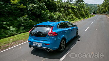 Discontinued Volvo V40 2015 Driving