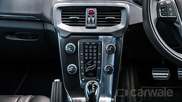 Volvo V40 [2015-2016] Music System