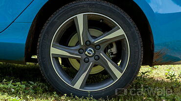 Discontinued Volvo V40 2015 Wheels-Tyres
