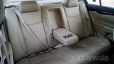 Discontinued Maruti Suzuki Ciaz 2014 Rear Seat Space