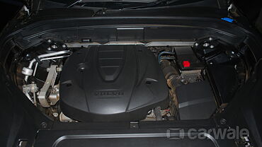 Discontinued Volvo XC90 2015 Engine Bay