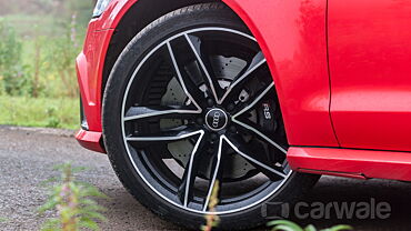 Audi RS6 Wheels-Tyres