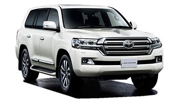 Discontinued Toyota Land Cruiser 2015 Right Front Three Quarter