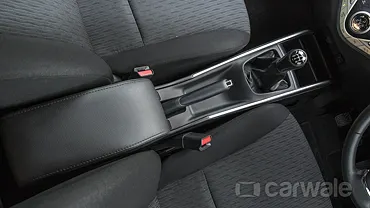 Discontinued Maruti Suzuki Baleno 2015 Interior