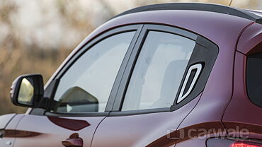 Discontinued Mahindra KUV100 2016 Exterior