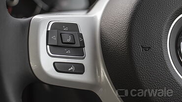 Volkswagen Beetle Steering Mounted Audio Controls