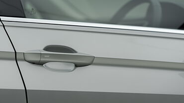 Discontinued Volkswagen Tiguan 2017 Door Handles