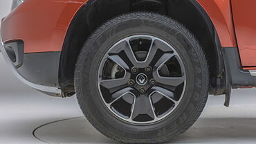 Discontinued Renault Duster 2016 Wheels-Tyres