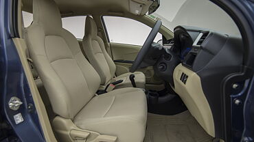 Honda Amaze [2016-2018] Interior