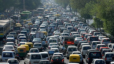 Diesel car ban in Delhi extended 