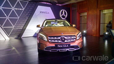 Discontinued Mercedes-Benz GLA 2017 Exterior